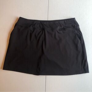 Tommy Bahama Black Golf Skort Size L